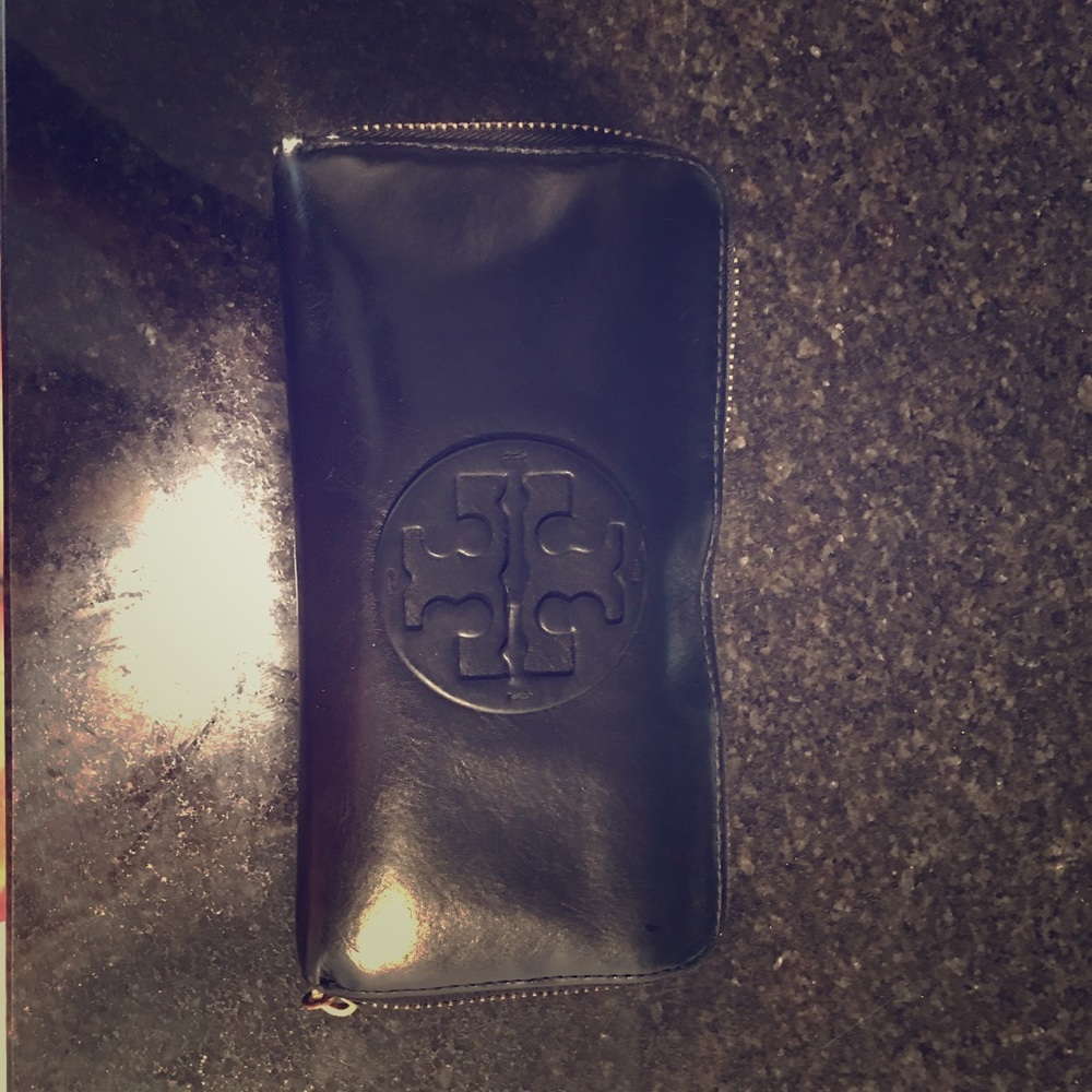 Tory Burch wallet